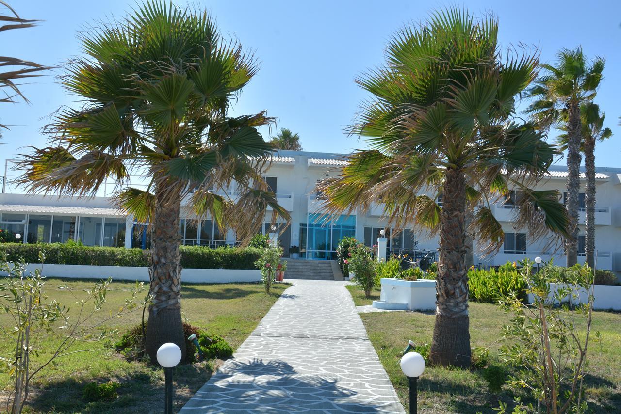 Costa Angela Seaside Resort Bagian luar foto