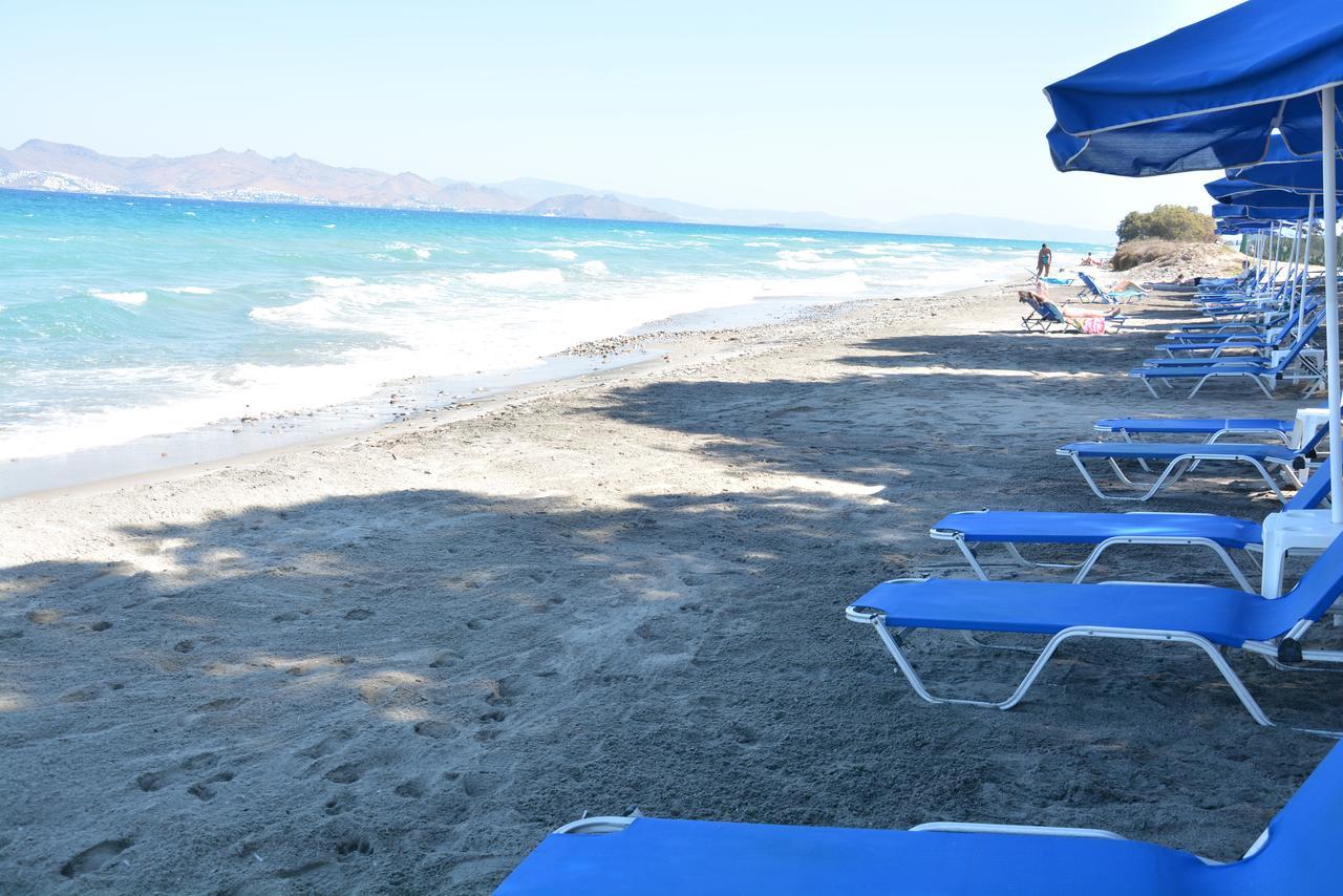 Costa Angela Seaside Resort Bagian luar foto