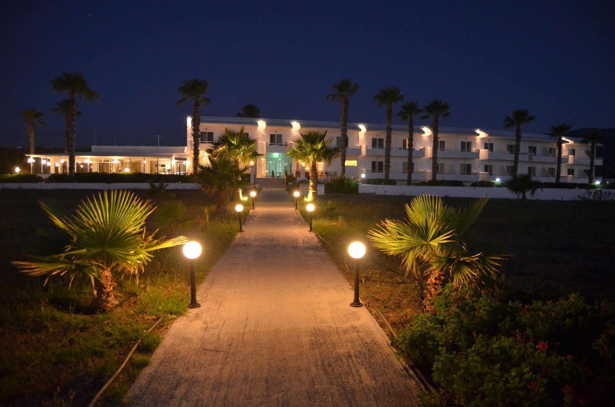 Costa Angela Seaside Resort Bagian luar foto